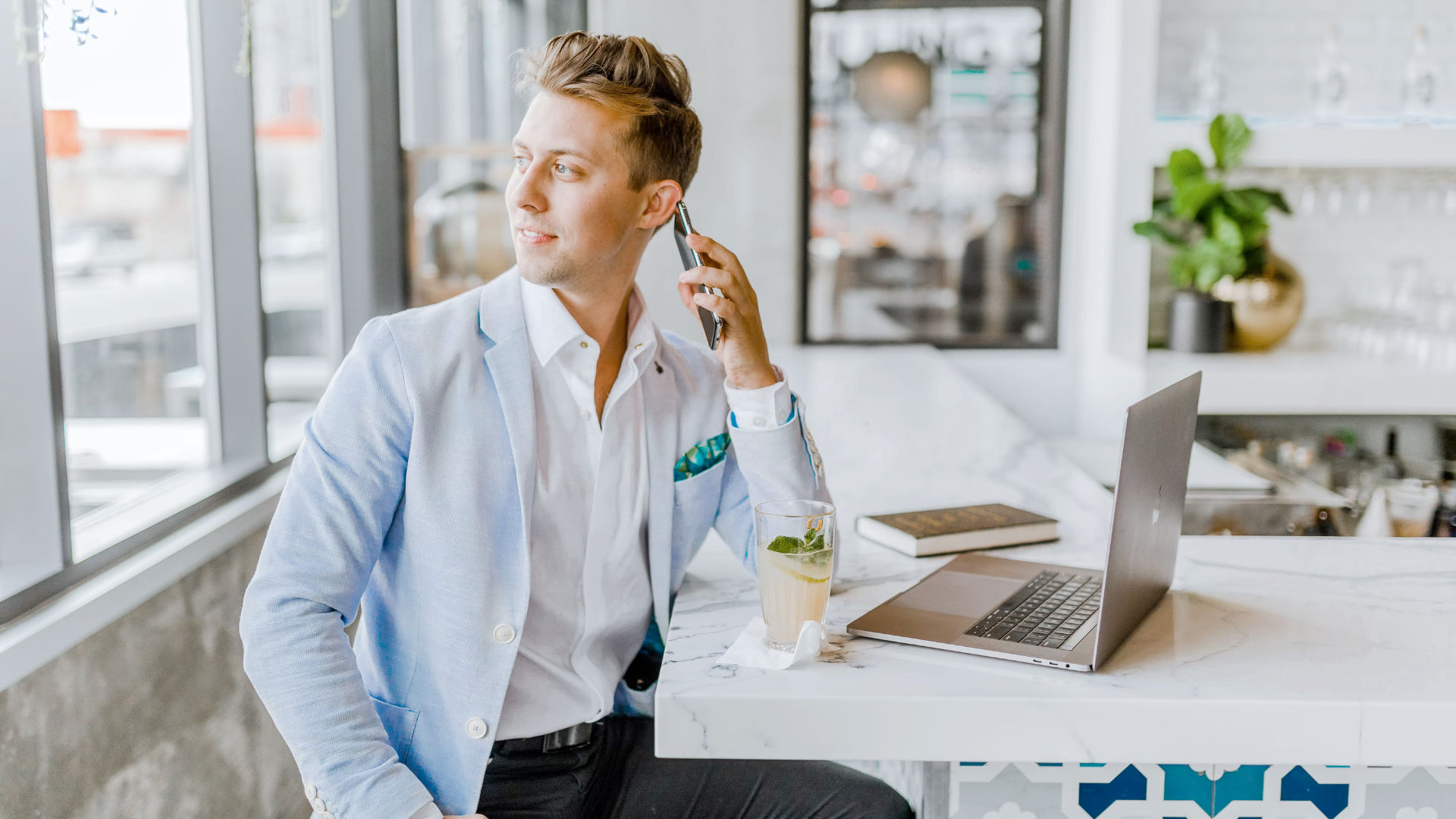 How to Leverage Social Media for Customer Service